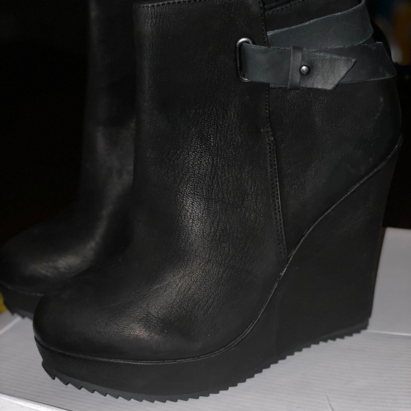 Aldo Women’s Savary Bootie - Picture 7 of 7